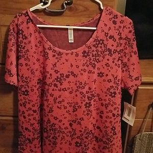 2XL Lularoe Classic T